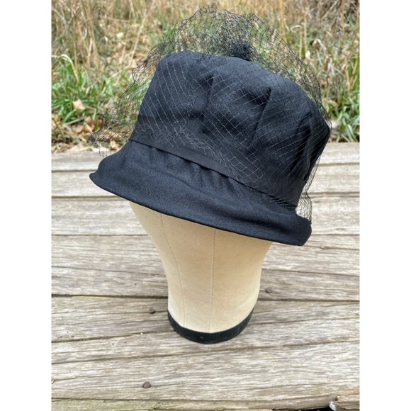 Vintage Womens 1940s Black Bucket Bow Netting Gothic - Picture 2 of 13